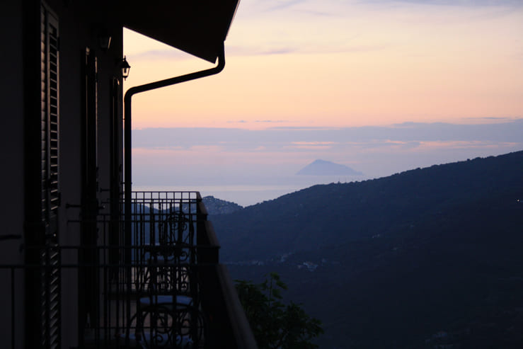 Camere con vista sulle Eolie